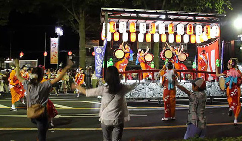 MVI_0558ミス太鼓輪踊り.jpg